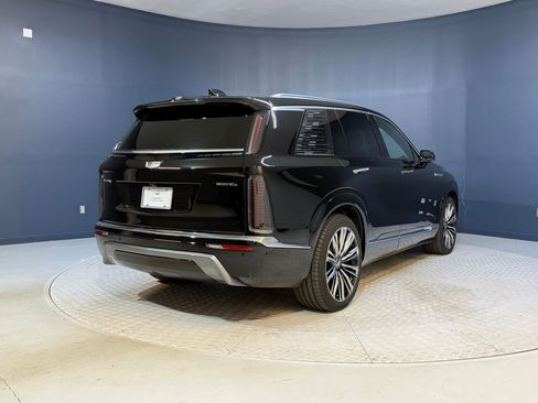 New 2026 Cadillac Vistiq Premium Luxury AWD/4WD image 9