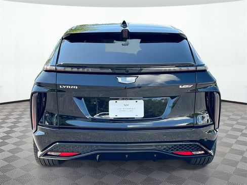 New 2026 Cadillac Lyriq V image 6