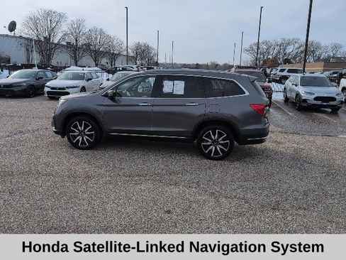 Used 2021 Honda Pilot Touring image 3