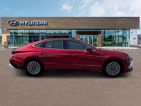 New 2026 Hyundai Sonata Limited FWD image 9
