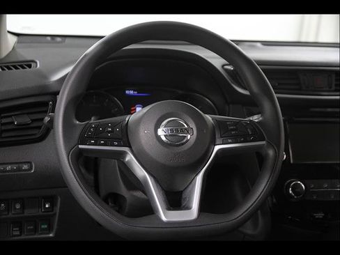 Used 2019 Nissan Rogue S AWD/4WD image 8