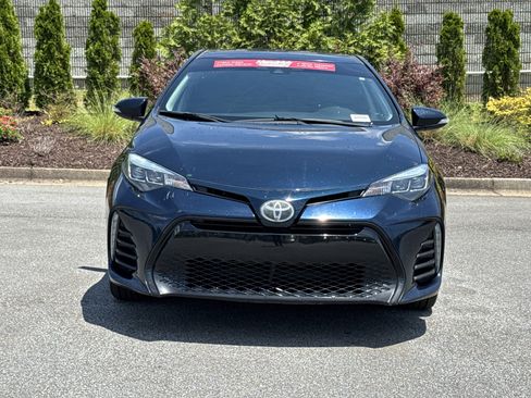 Used 2019 Toyota Corolla SE w/ SE Premium Package FWD image 3