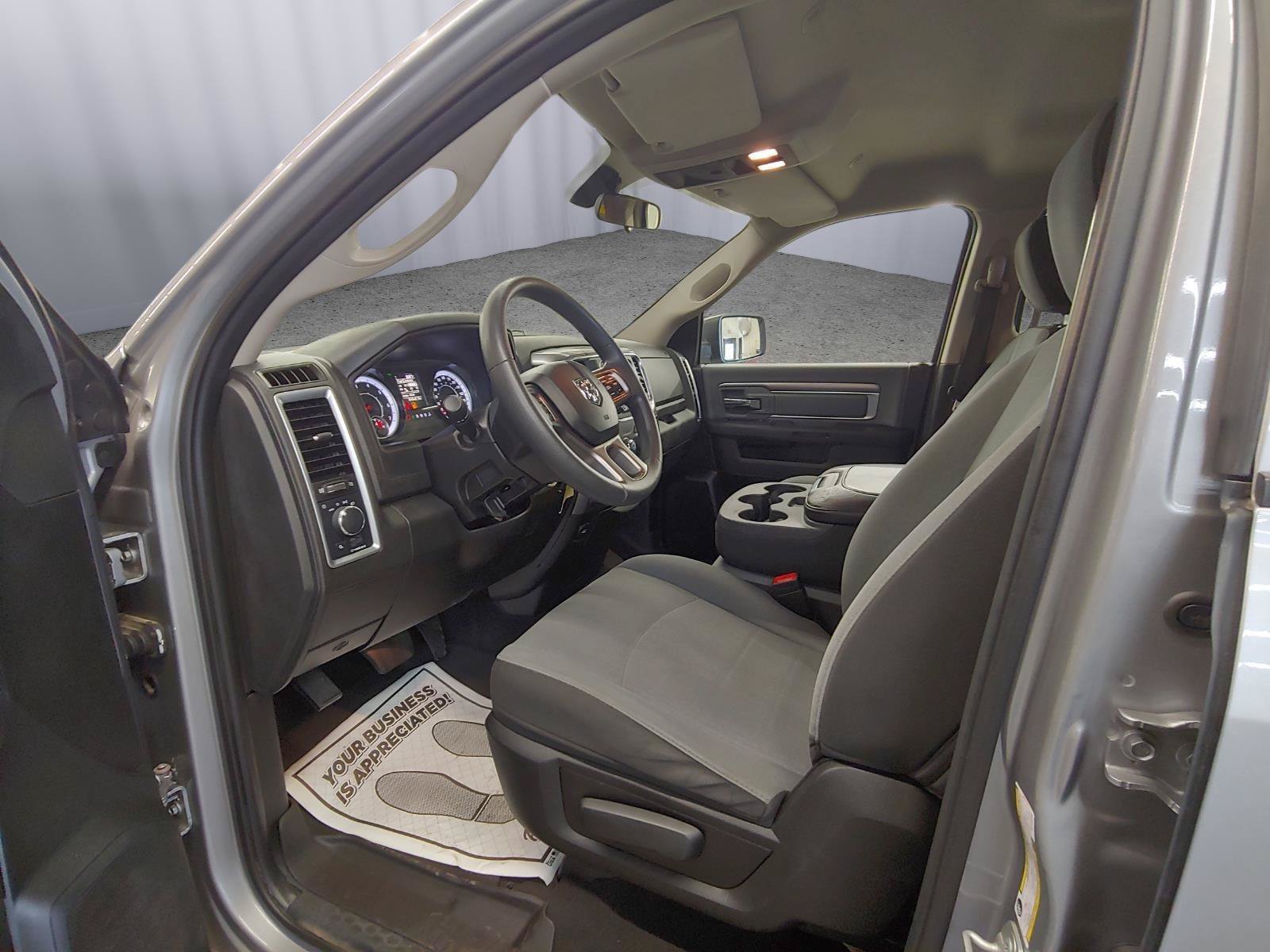 Used 2024 RAM 1500 Classic SLT AWD/4WD image 24