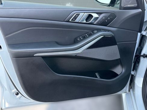 Certified 2025 BMW X5 xDrive40i image 11