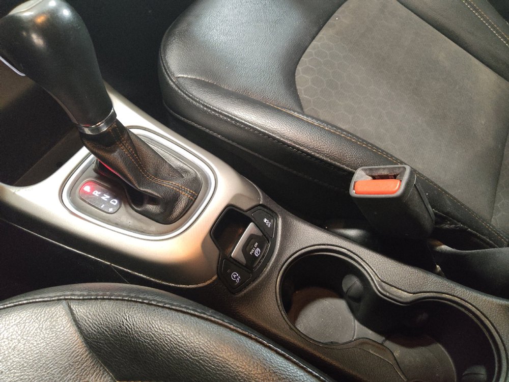 Used 2020 Jeep Compass Latitude FWD image 26
