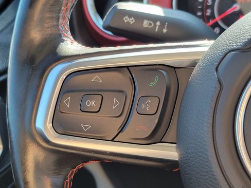 Used 2019 Jeep Wrangler Unlimited Rubicon AWD/4WD image 13