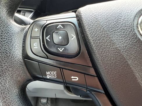 Used 2017 Toyota Camry LE w/ Moonroof Package FWD image 16