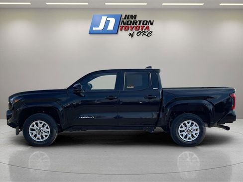 New 2026 Toyota Tacoma SR5 image 8