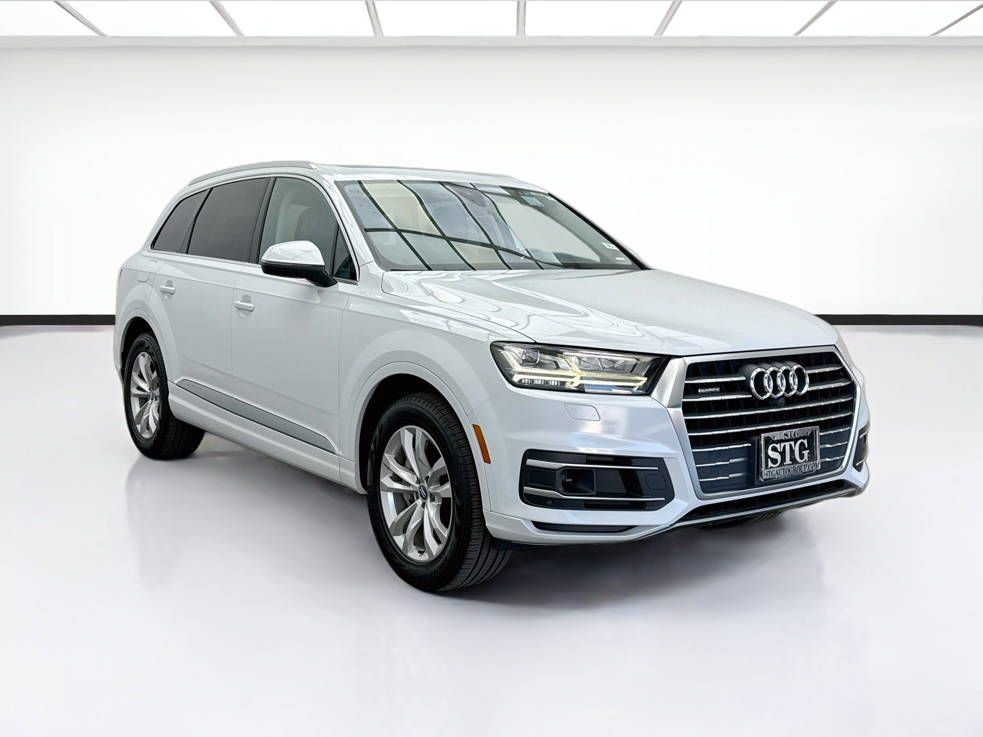 Used 2017 Audi Q7 2.0T Premium Plus w/ Premium Plus Package AWD/4WD image 3