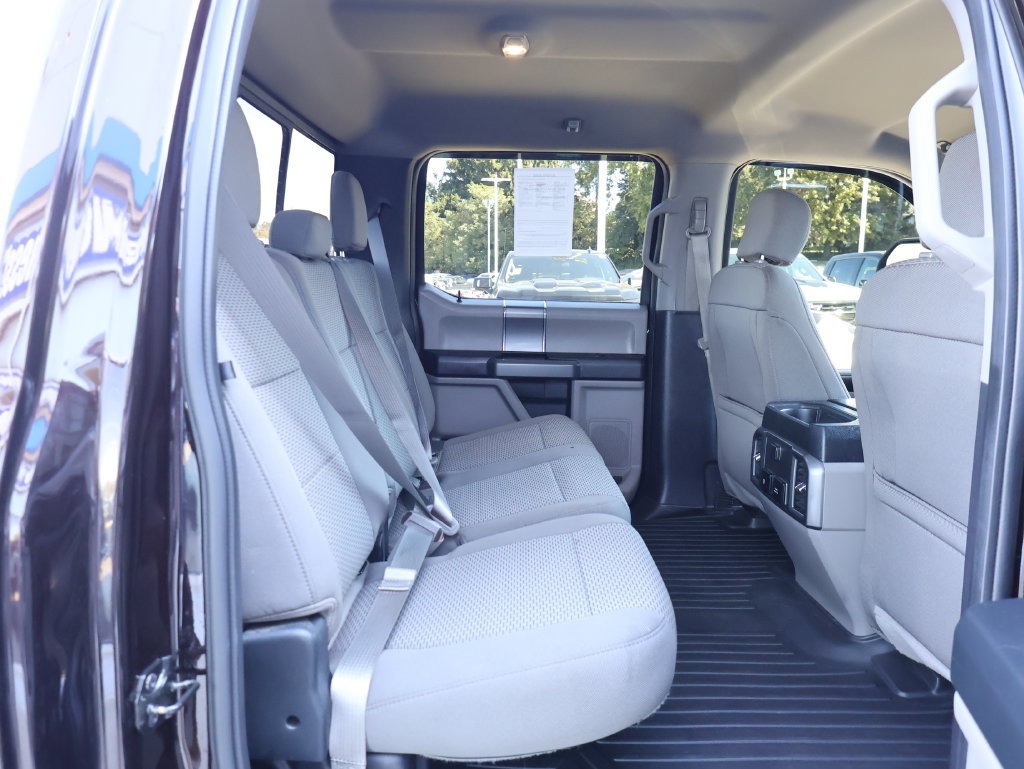 Used 2018 Ford F150 XLT w/ Equipment Group 302A Luxury AWD/4WD image 32