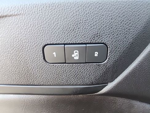 Used 2017 GMC Acadia Limited SLT image 34