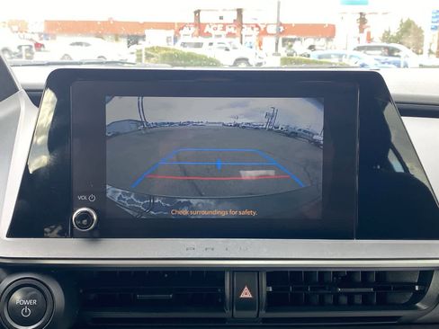 Used 2024 Toyota Prius LE image 17