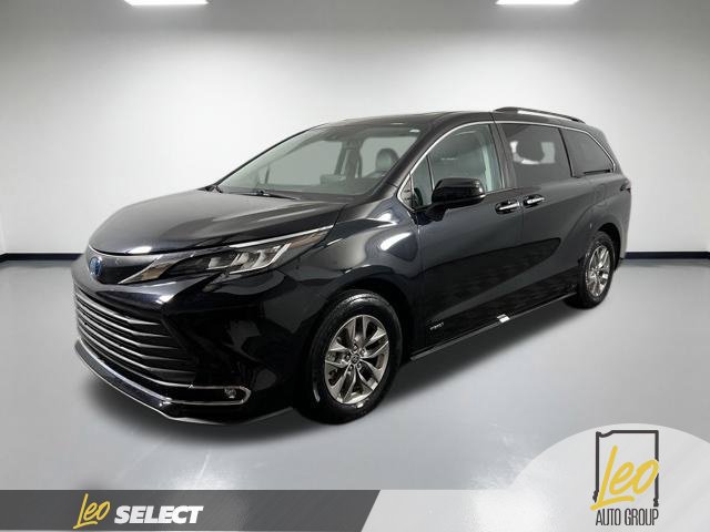 Used 2021 Toyota Sienna XLE FWD image 30