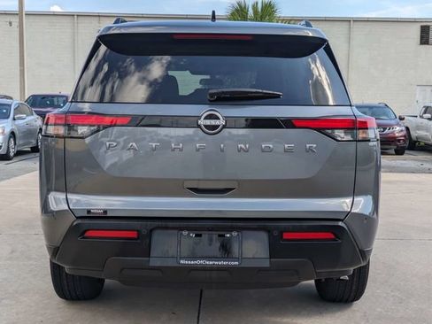 Used 2026 Nissan Pathfinder SV FWD image 7