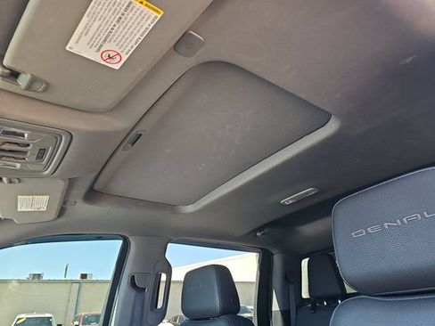 Used 2021 GMC Sierra 3500 Denali w/ Denali Ultimate Package AWD/4WD image 16