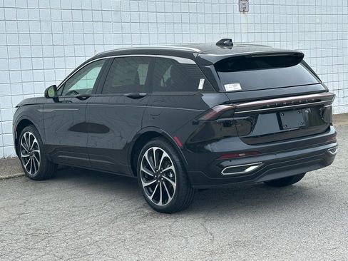 New 2026 Lincoln Nautilus Black Label AWD/4WD image 32