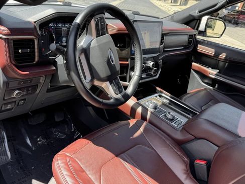 Used 2022 Ford Expedition Limited AWD/4WD image 16