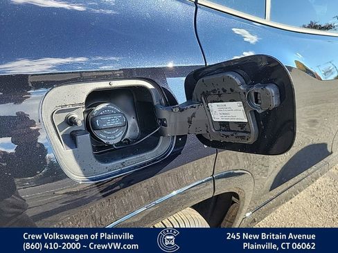 New 2026 Volkswagen Tiguan SE R-Line image 16