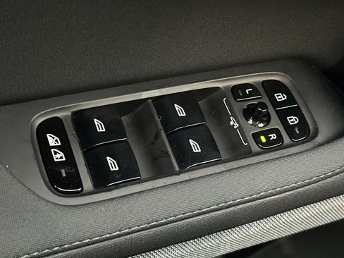 Used 2022 Polestar Polestar 2 image 15