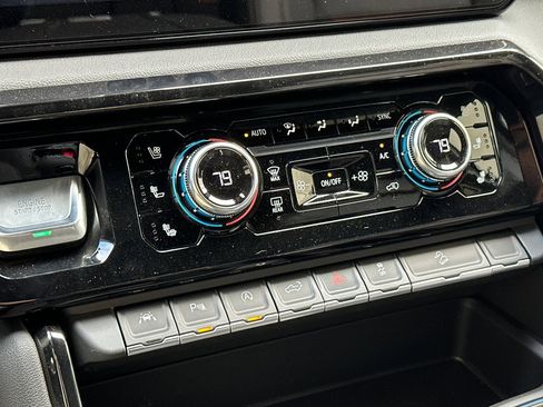 New 2026 GMC Sierra 1500 AT4 image 21