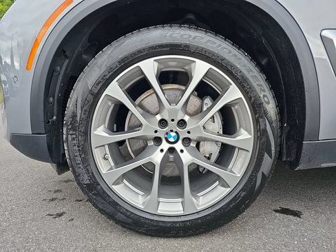 Certified 2024 BMW X5 xDrive40i w/ Premium Package AWD/4WD image 24