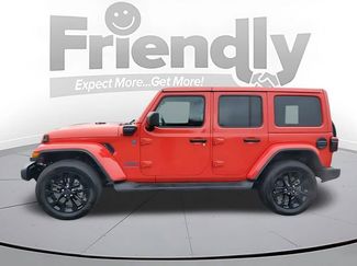 Used 2025 Jeep Wrangler Unlimited Sahara AWD/4WD video 2