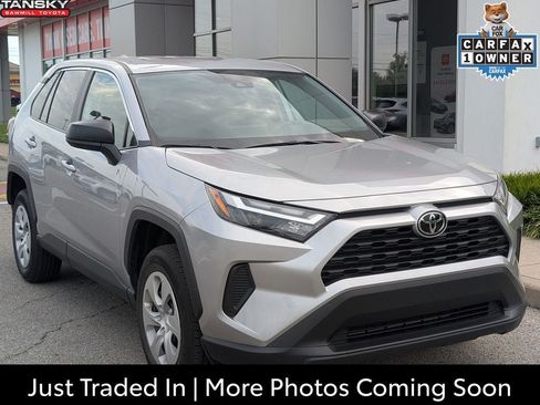 Used 2025 Toyota RAV4 LE AWD/4WD image 1