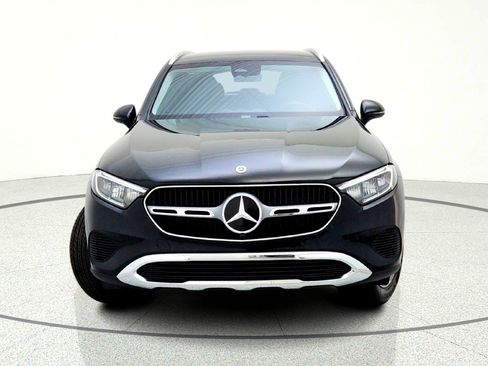 Certified 2025 Mercedes-Benz GLC 300 image 3