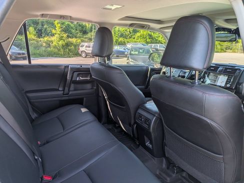 Used 2023 Toyota 4Runner TRD Off-Road Premium w/ Moonroof Package AWD/4WD image 26