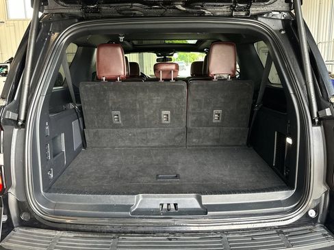 Used 2024 Ford Expedition Max Limited AWD/4WD image 35