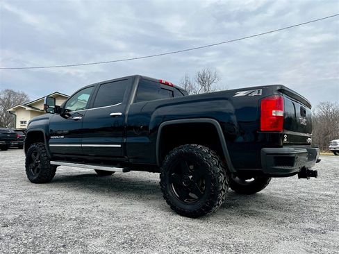Used 2015 GMC Sierra 2500 Denali w/ Duramax Plus Package image 2