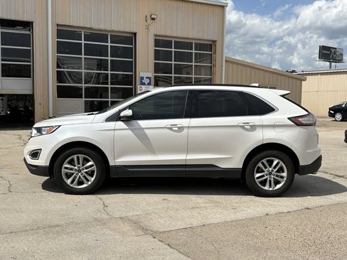Used 2017 Ford Edge SEL w/ Equipment Group 201A FWD image 8