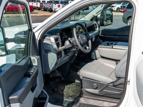 New 2026 Ford F450 XL w/ 360-Degree Camera Package AWD/4WD image 21