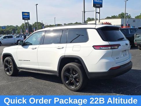 Used 2023 Jeep Grand Cherokee L Laredo AWD/4WD image 8