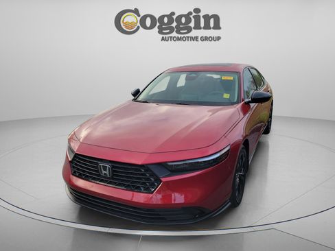 Used 2025 Honda Accord SE image 1