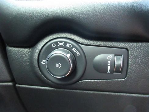 Used 2022 Dodge Durango GT RWD image 23