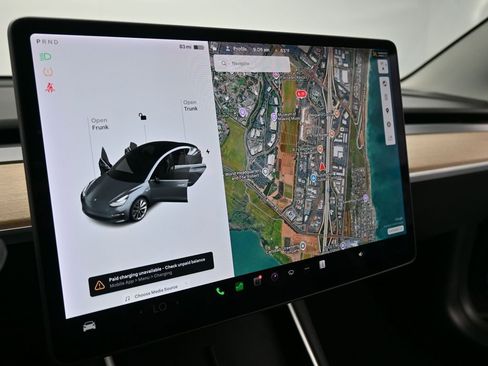 Used 2019 Tesla Model 3 Standard Range Plus image 12