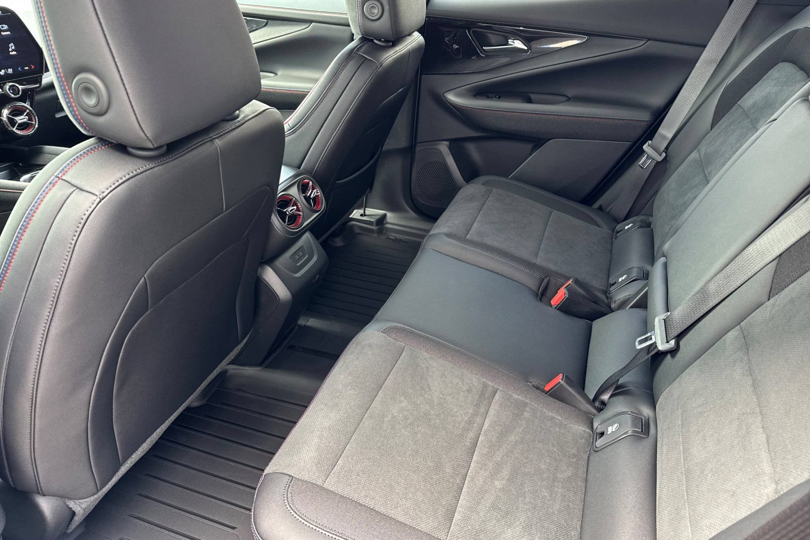 New 2025 Chevrolet Blazer EV RS AWD/4WD image 12