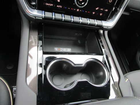 New 2026 GMC Yukon Elevation RWD image 38