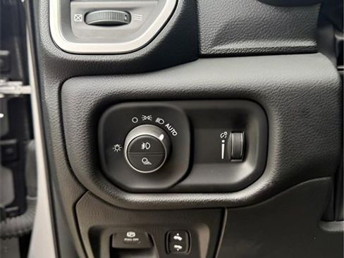 Used 2025 RAM 1500 Big Horn image 13