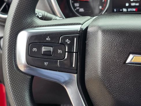 Used 2025 Chevrolet Blazer LT image 17