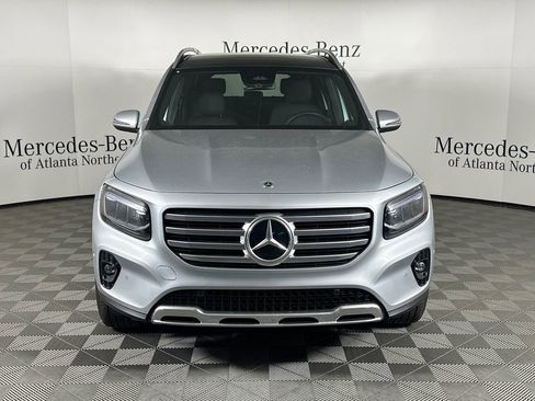 Used 2025 Mercedes-Benz GLB 250 image 2