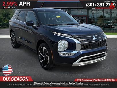 Used 2024 Mitsubishi Outlander SE