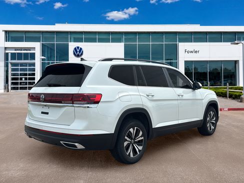 New 2026 Volkswagen Atlas SE FWD image 5