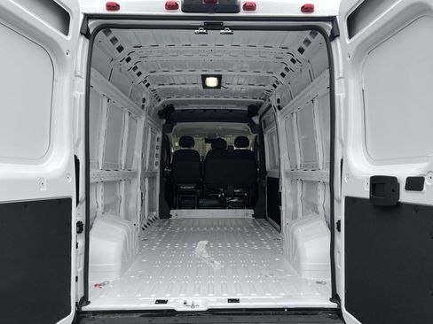 New 2026 RAM ProMaster 2500 w/ Convenience Group image 25