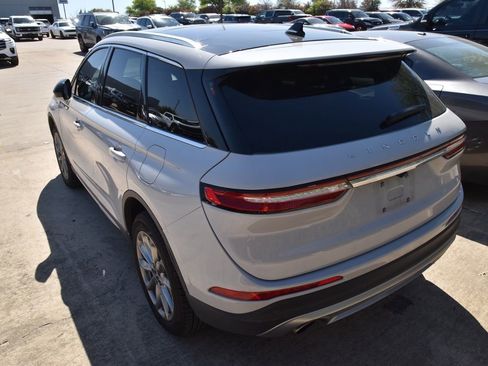 Used 2022 Lincoln Corsair FWD w/ Premium Package image 8