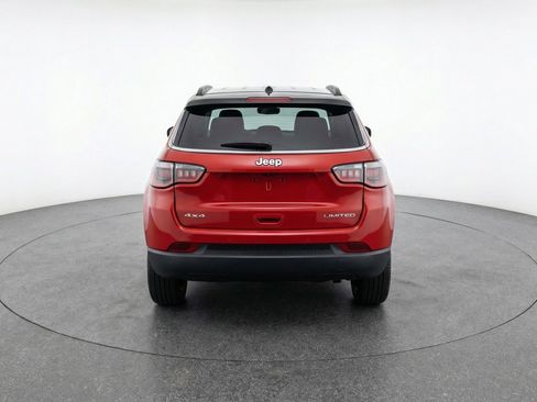 Used 2025 Jeep Compass Limited image 7