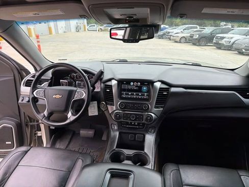 Used 2015 Chevrolet Tahoe LT w/ Luxury Package AWD/4WD image 18