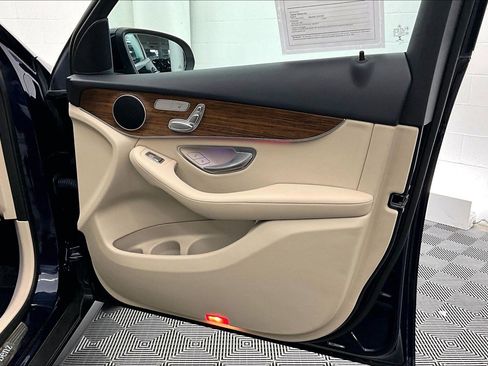 Certified 2022 Mercedes-Benz GLC 300 4MATIC image 25