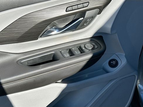 Used 2020 GMC Terrain SLT w/ Preferred Package image 17